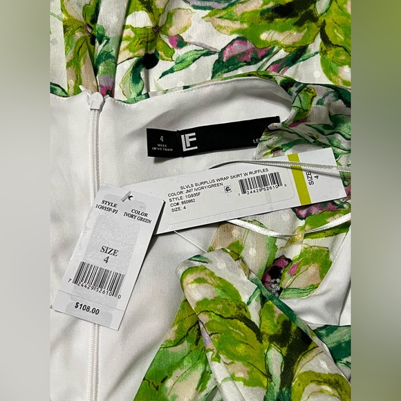 NWT Leslie Fay Sz 4 Tie Waist Ruffle Skirt Floral Print Chiffon Faux Wrap Dress - Picture 12 of 12